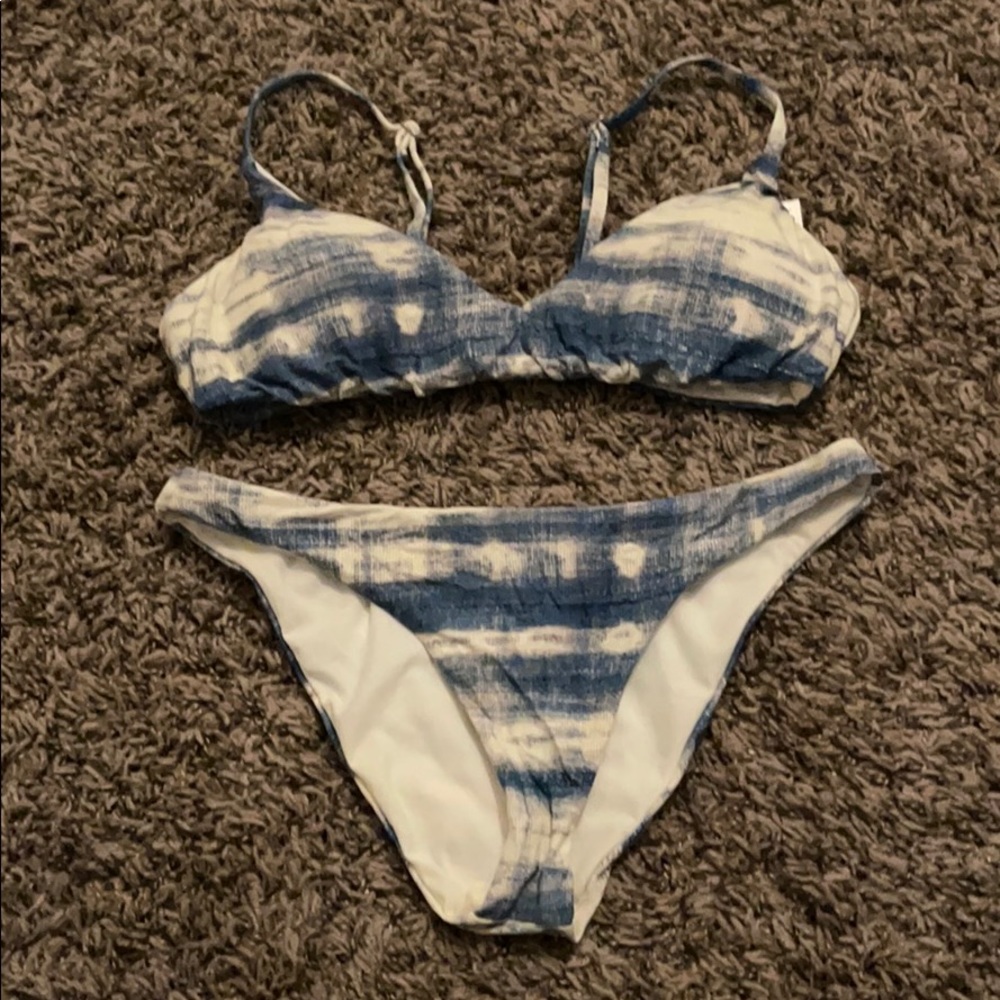 Billabong bikini. New never worn